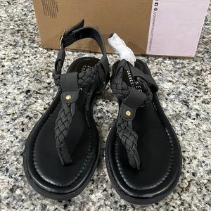 Journee Collection Genevieve Sandal